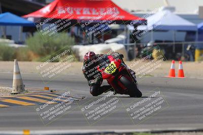 media/Oct-08-2023-CVMA (Sun) [[dbfe88ae3c]]/Race 5 Amateur Supersport Open/